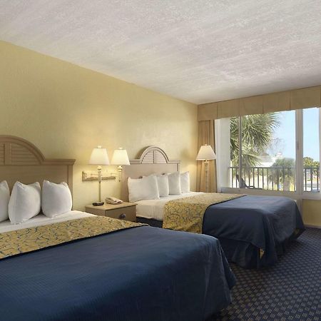 Days Inn By Wyndham Lenox Ma Eksteriør bilde