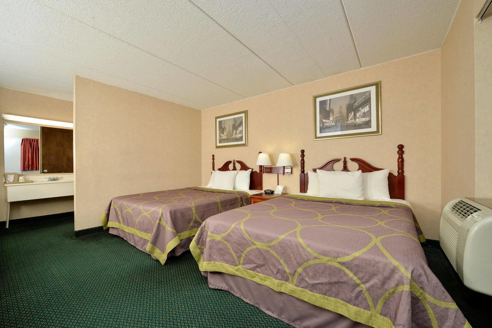 Days Inn By Wyndham Lenox Ma Eksteriør bilde